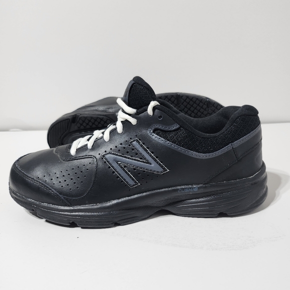 New Balance Black and Gray Athletic Shoes with Breathable Upper - Picture 7 of 10